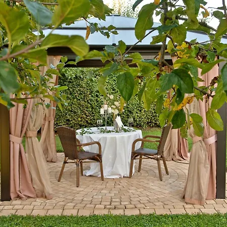 Feichter Konukevi 3*