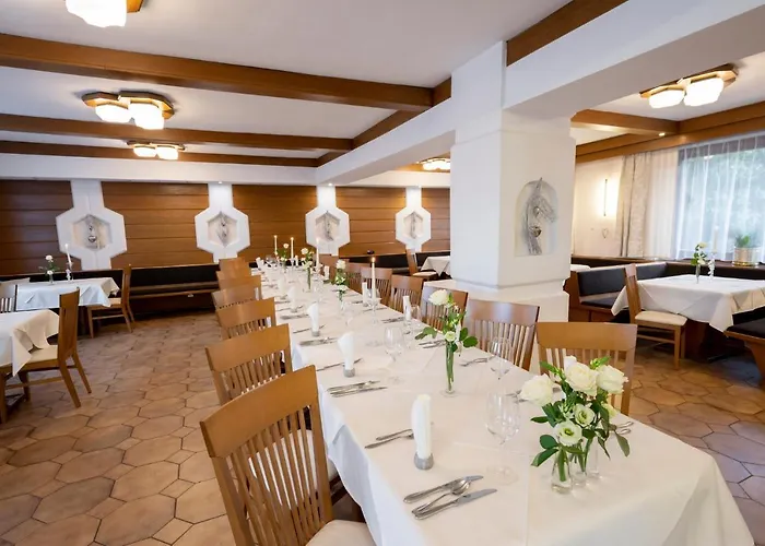 Feichter בית הארחה