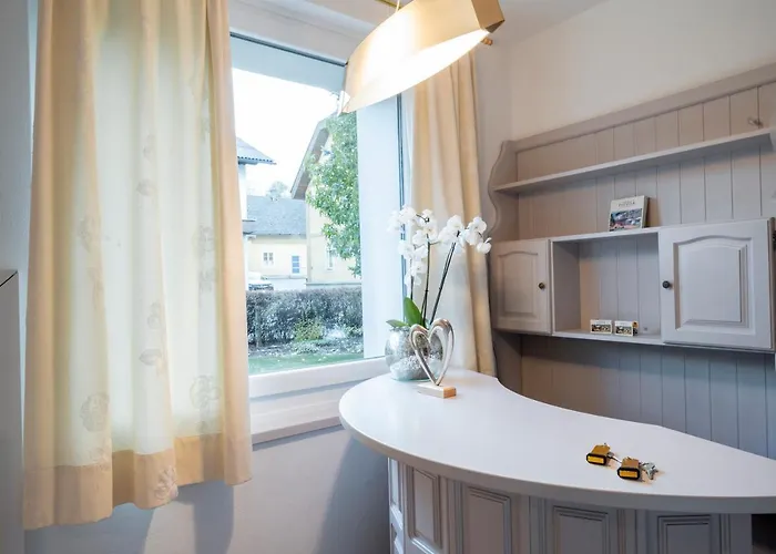 Feichter בית הארחה 3*